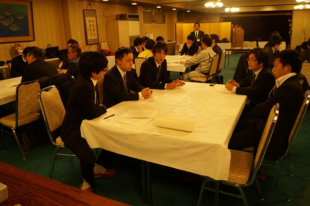 http://www.syms.bz/houkoku/%E2%91%AC%E6%84%8F%E8%A6%8B%E4%BA%A4%E6%8F%9B.JPG