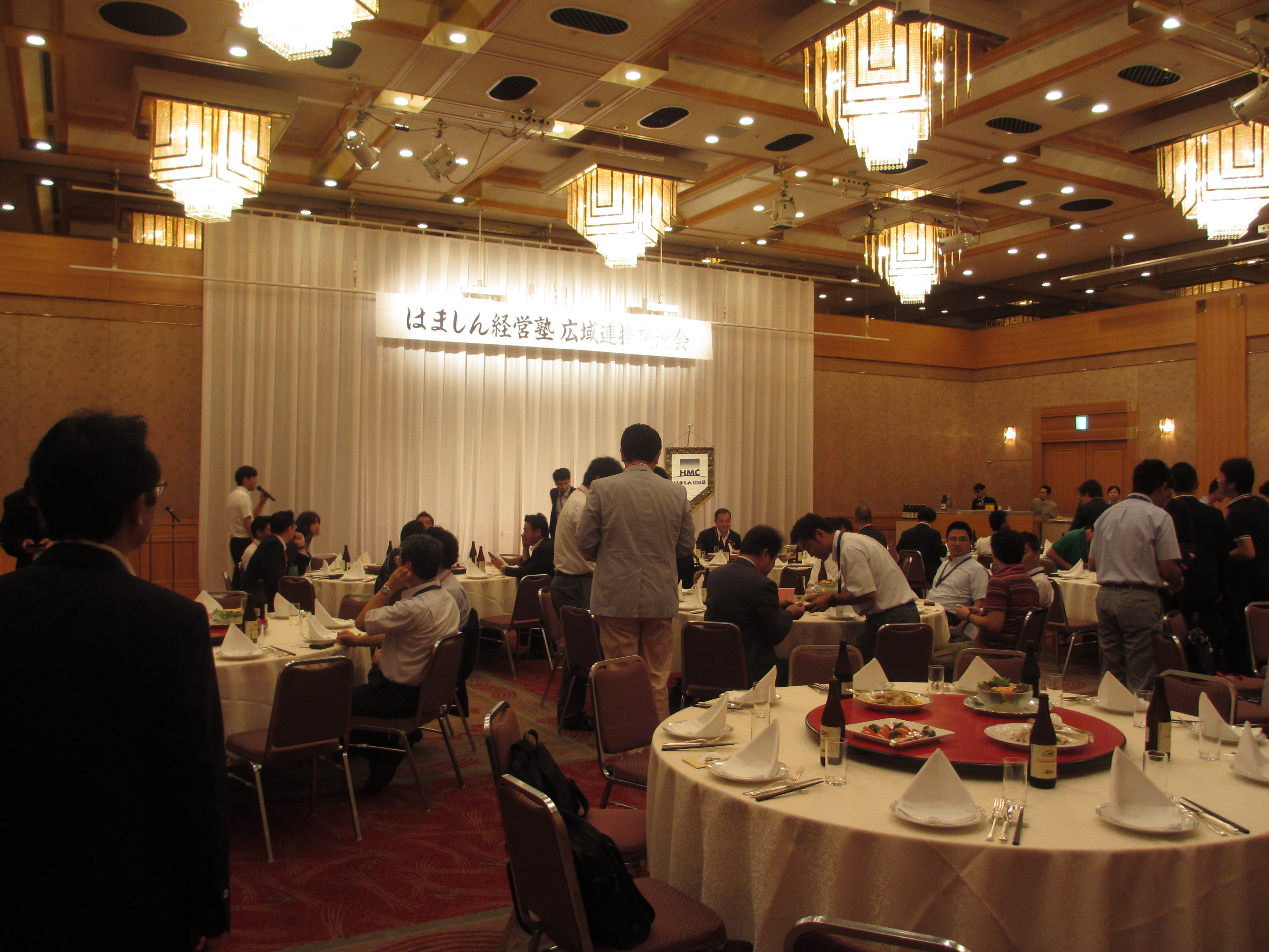 http://www.syms.bz/houkoku/BM2014%E6%87%87%E8%A6%AA%E4%BC%9A%E5%85%A8%E4%BD%93.JPG