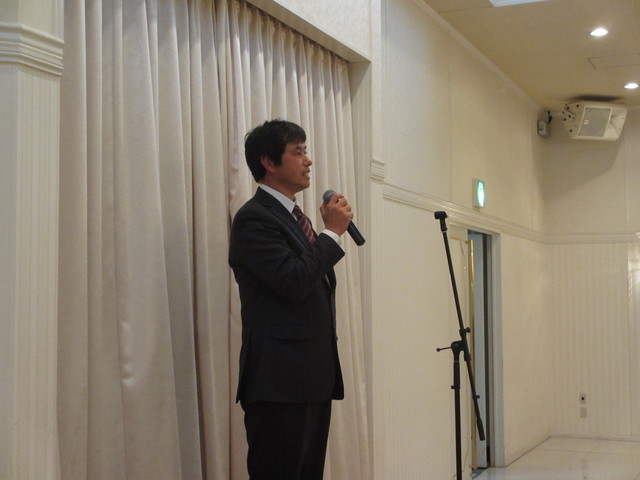 懇親会・中島会長.JPG