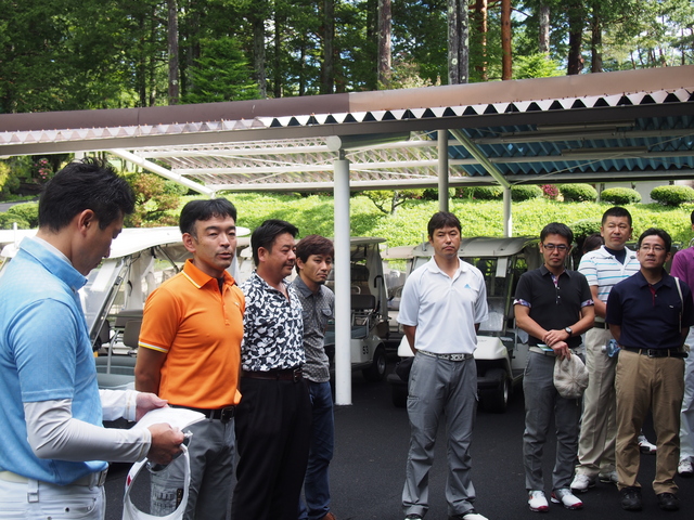 26年ゴルフ開会式（荒井大会長）.JPG