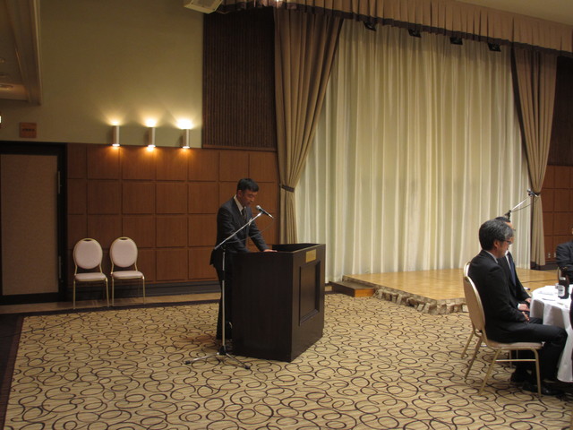 真面目な荒井副会長（26.11.7）.JPG